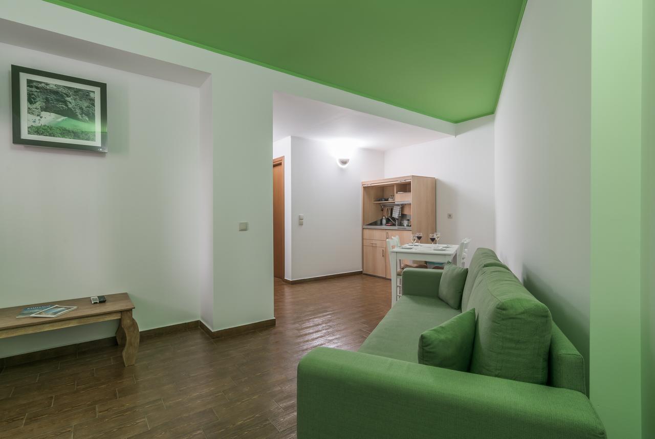 Malion Rooms 아다마스 외부 사진